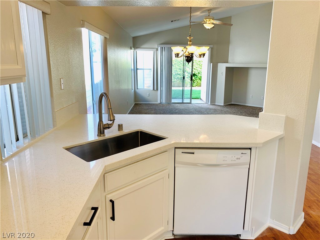 274 Spring Palms Street Henderson, NV 89012 - Photo 13 of 50 Gallery Image 13