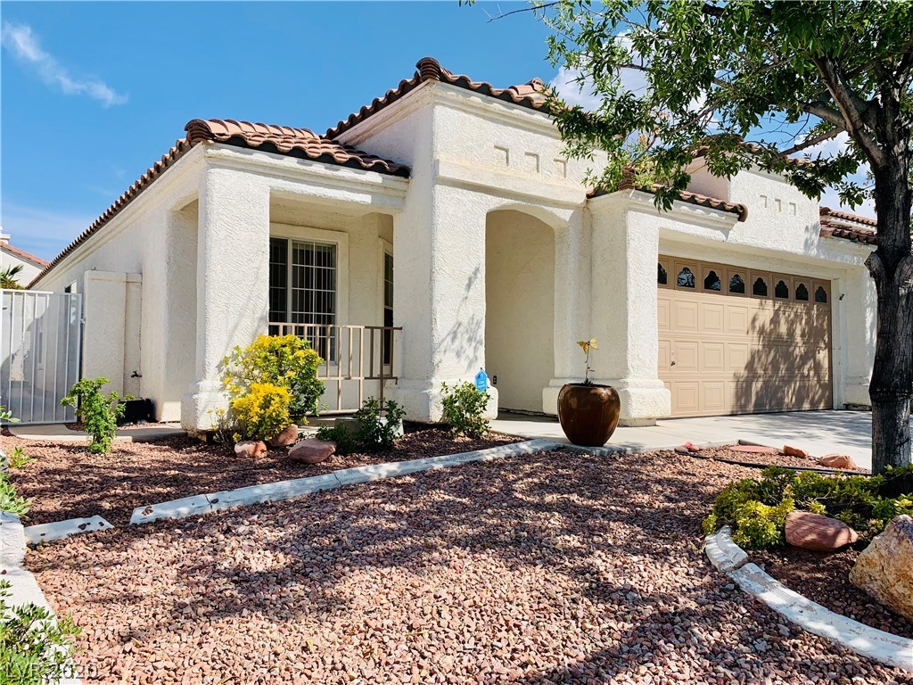 274 Spring Palms Street Henderson, NV 89012 - Photo 3 of 50 Gallery Image 3