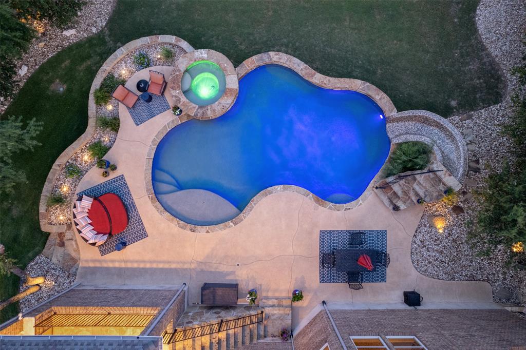 732 SANTALUZ Path Austin, TX 78732 - Photo 7 of 40