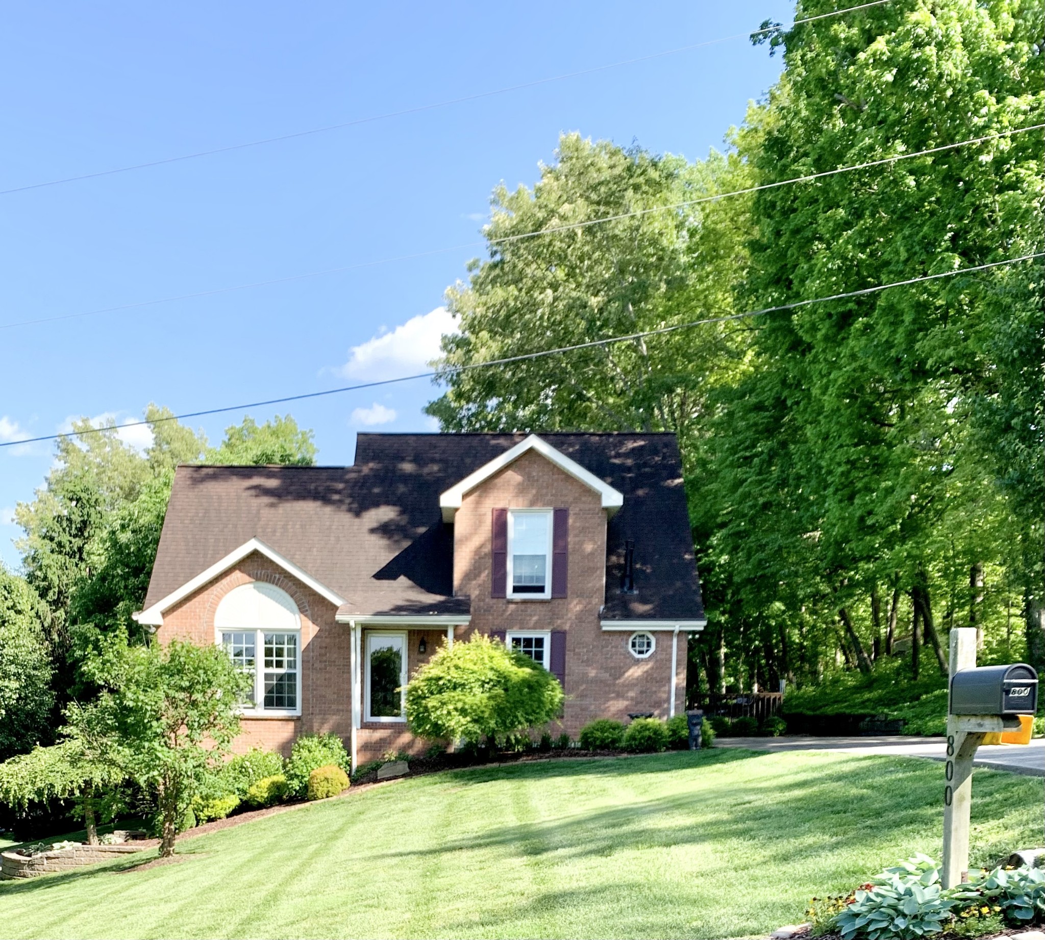 800 Oak Ridge Drive Springfield, TN 37172 - Photo 1 of 48 a front view of a house with a yard