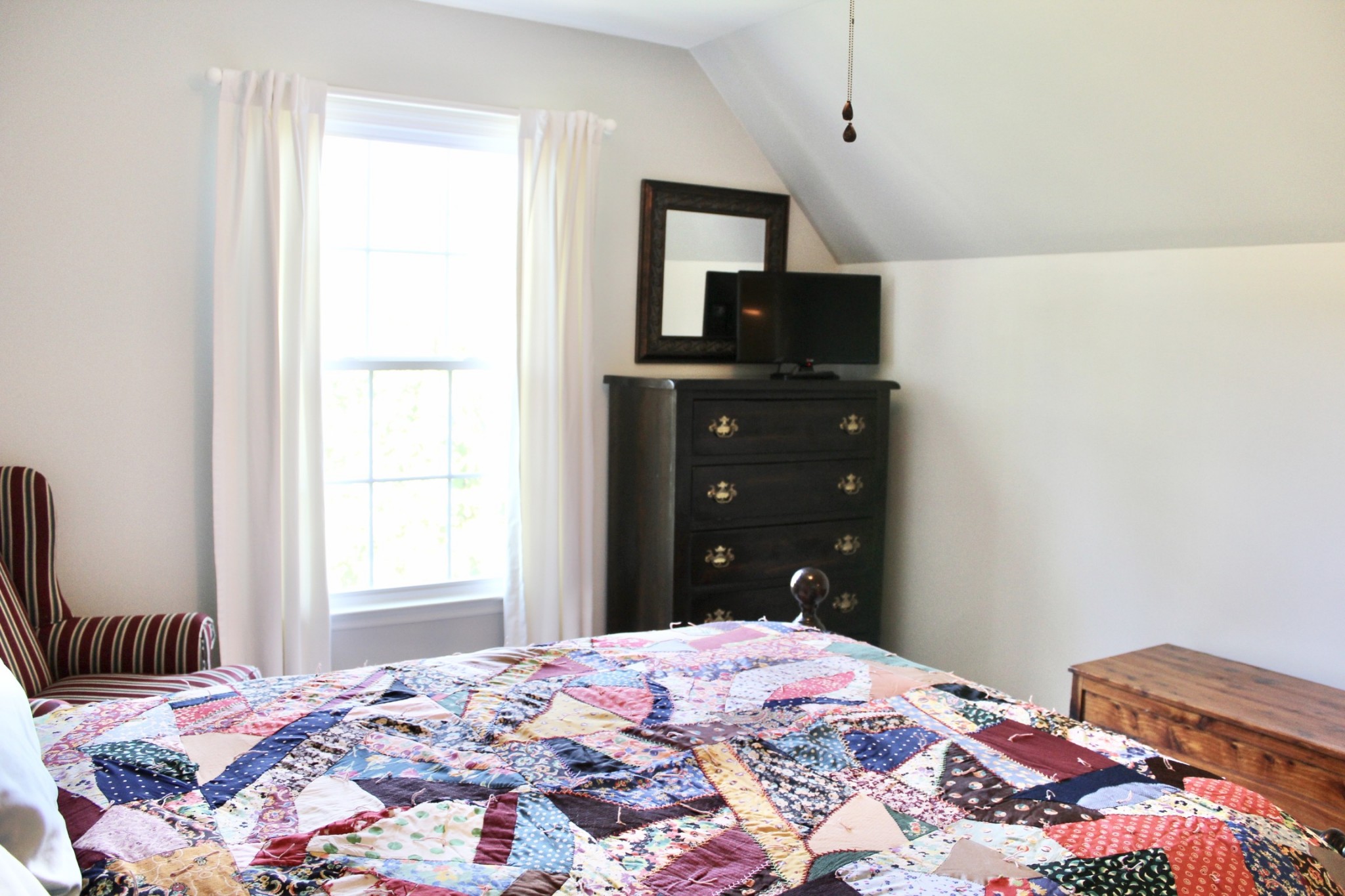 800 Oak Ridge Drive Springfield, TN 37172 - Photo 37 of 48 a bedroom with a bed and a television