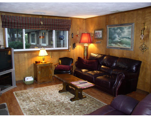 12 Buford Road Peabody, MA 01960 - Photo 4 of 6 Gallery Image 4