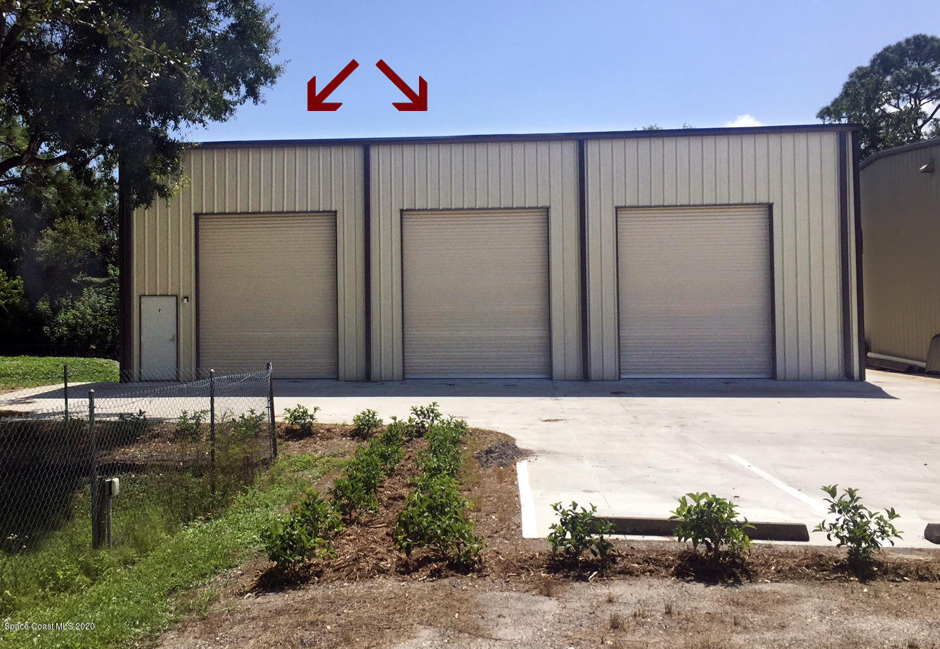 2 Bays