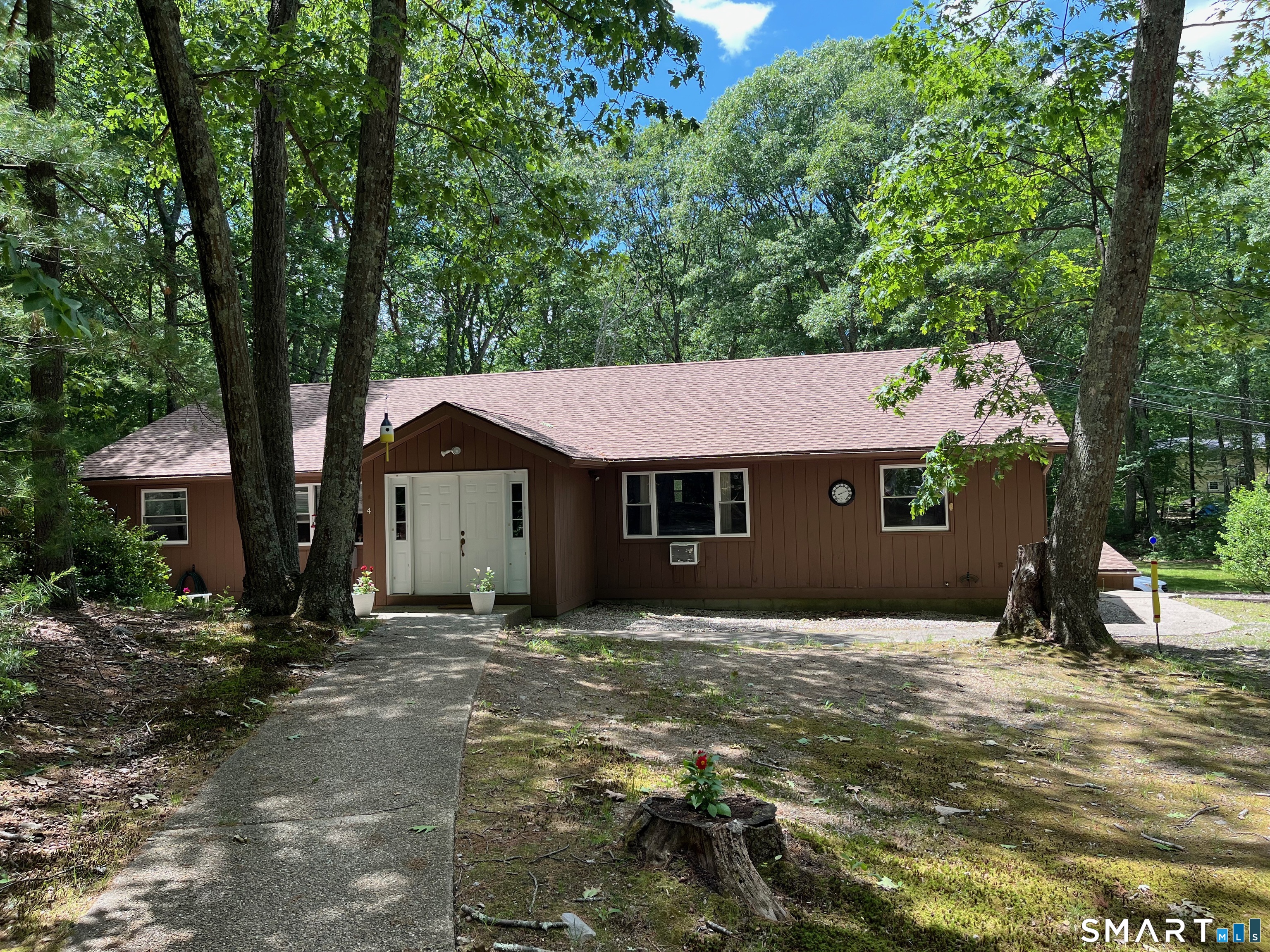 347 Fox Road Putnam, CT 06260 - Photo 1 of 18