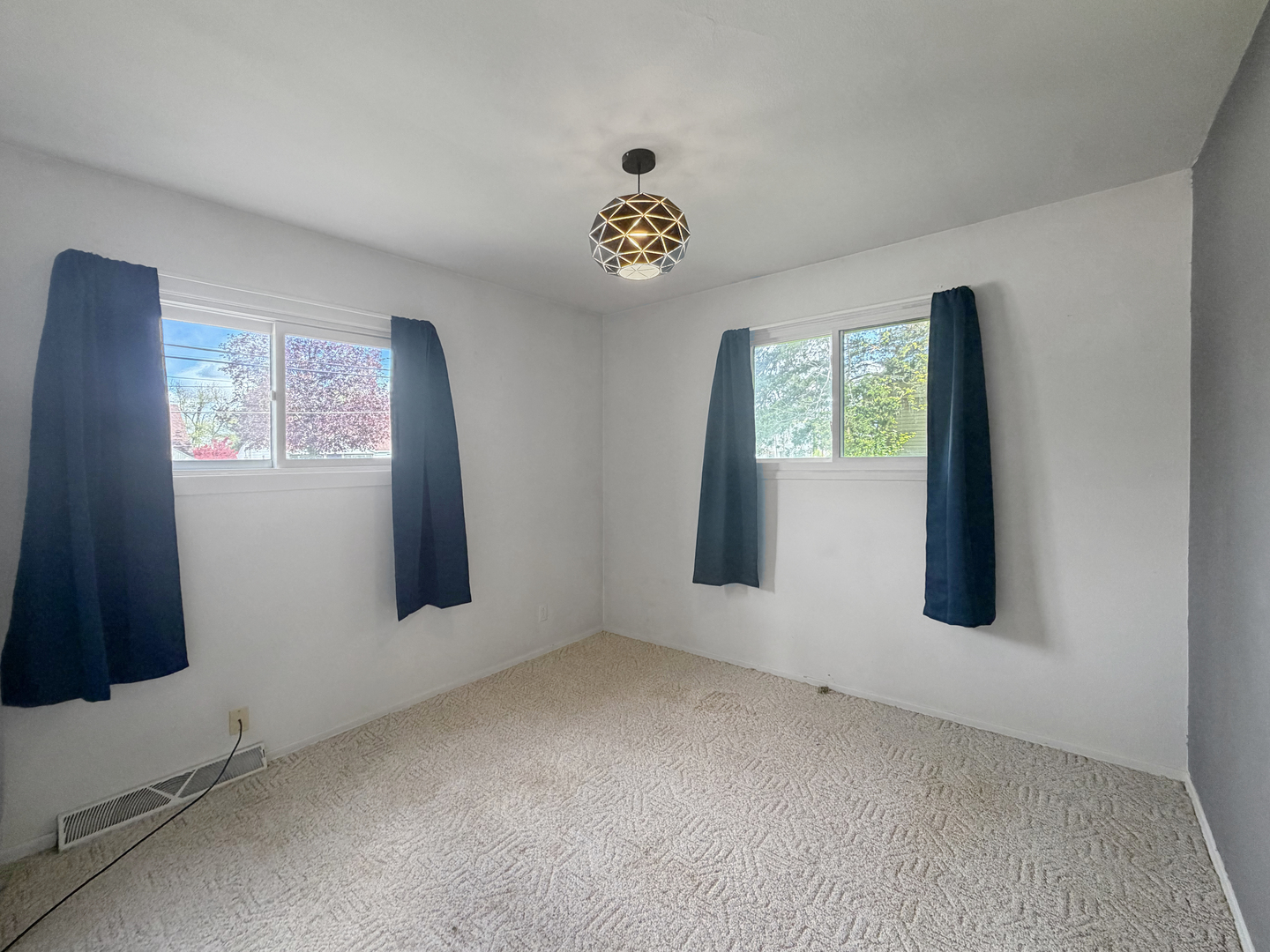 1305 South Prairie Avenue Freeport, IL 61032 - Photo 7 of 12