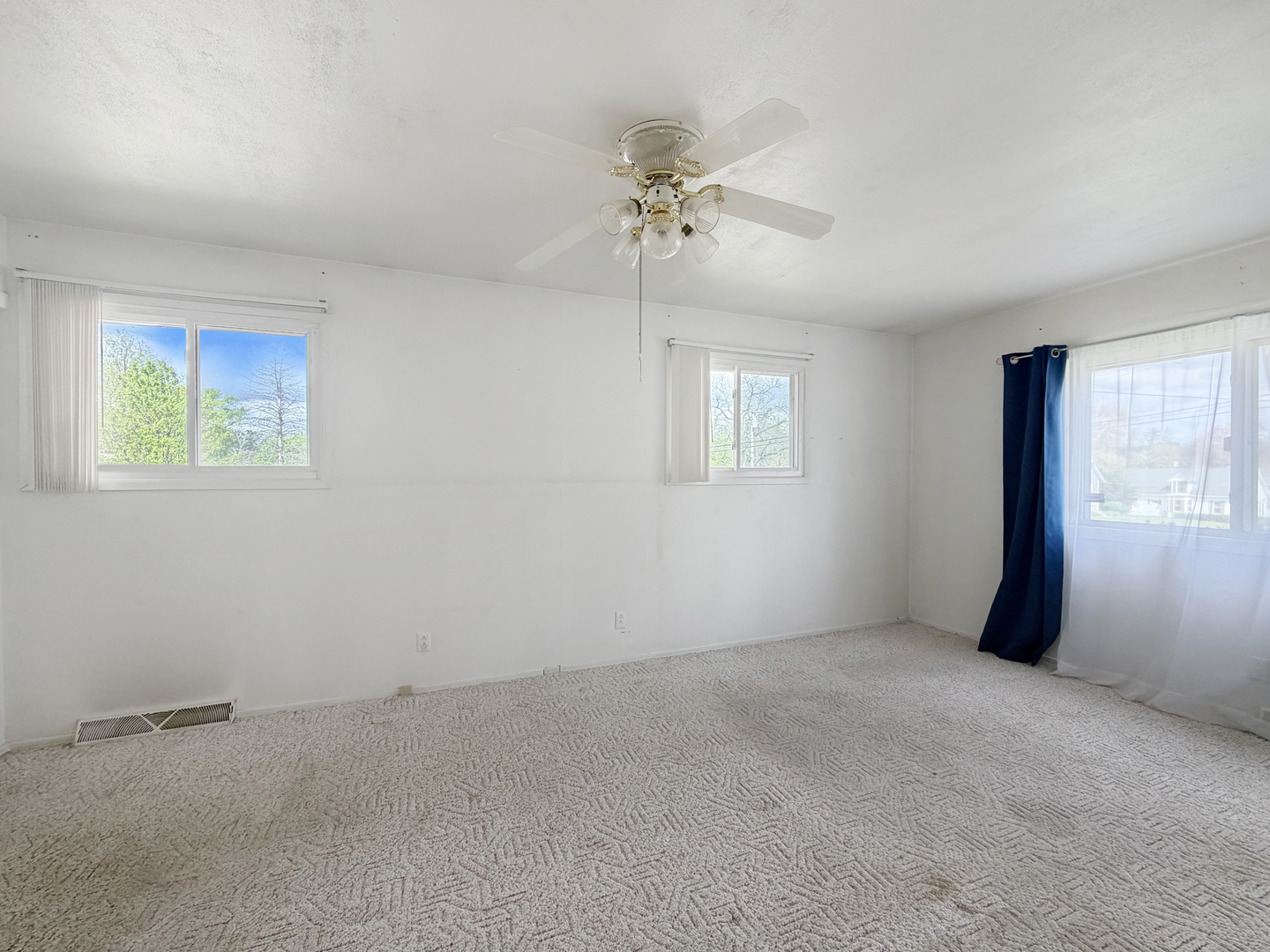 1305 South Prairie Avenue Freeport, IL 61032 - Photo 8 of 12