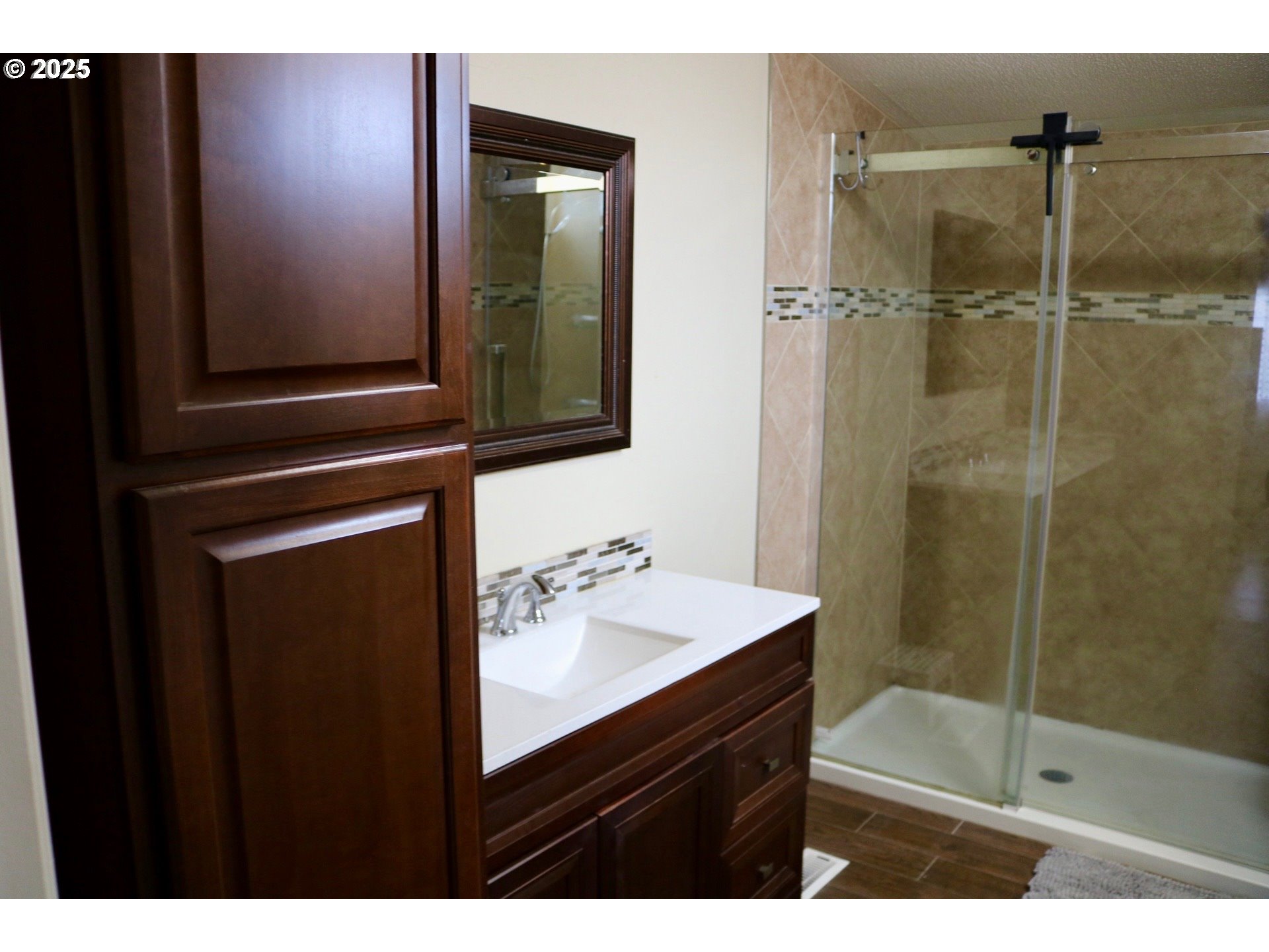 5660 Daisy Street, Unit 4 Springfield, OR 97478 - Photo 18 of 33 Gallery Image 18