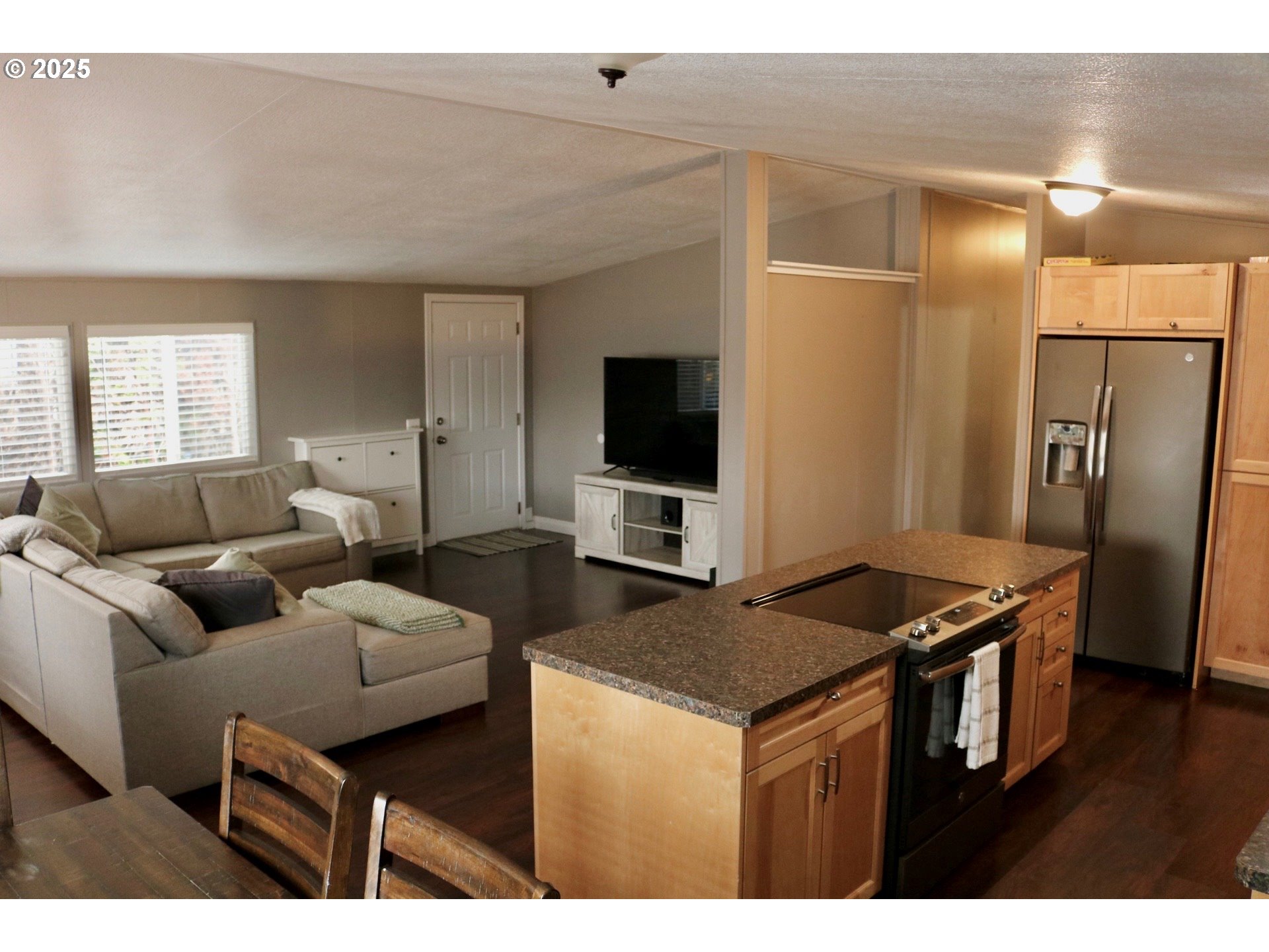 5660 Daisy Street, Unit 4 Springfield, OR 97478 - Photo 7 of 33 Gallery Image 7