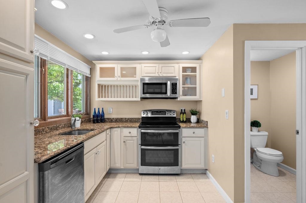 23 Cusack Road, Unit 29 Hampton, NH 03842 - Photo 10 of 31