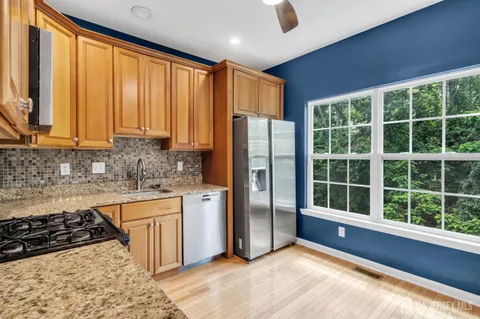 $575,000 | 20 Russell Court, Old Bridge, NJ 07747