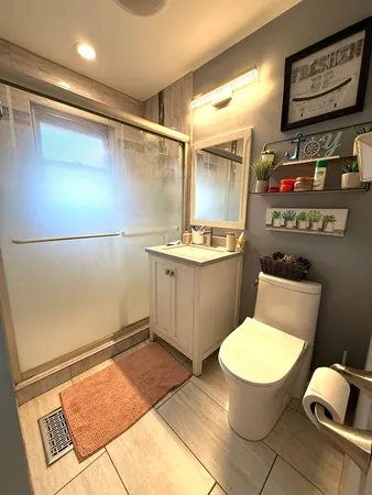 $299,900 | 617 McKinley Avenue, Mundelein, IL 60060