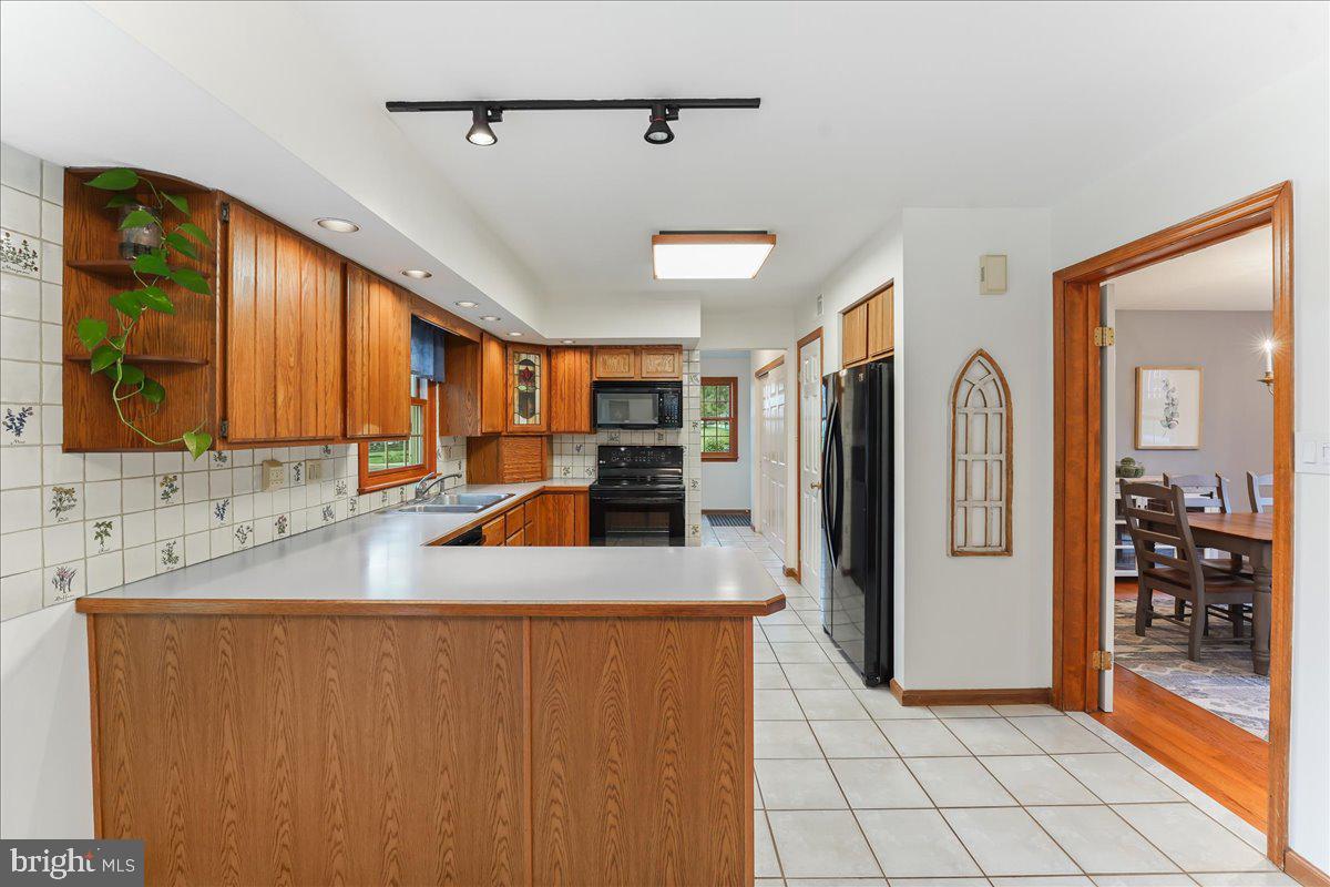 616 North Whitford Road Exton, PA 19341 - Photo 12 of 37 Gallery Image 12