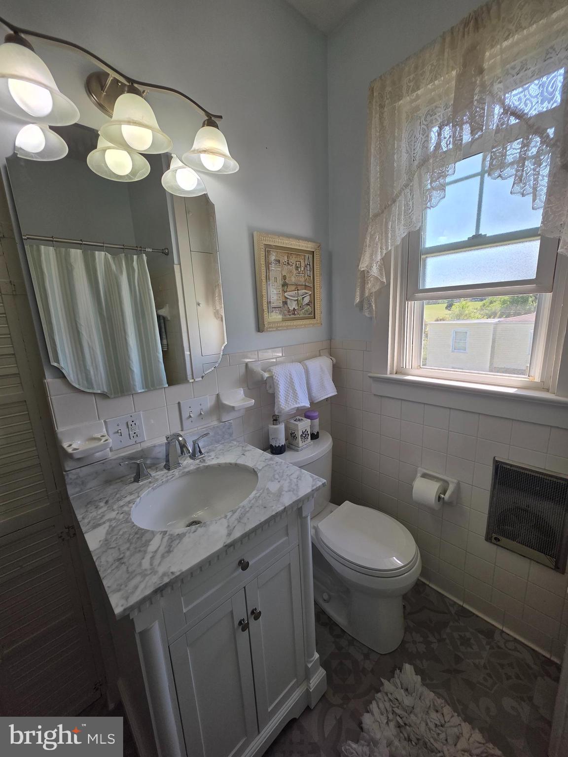 175 South Court Street Luray, VA 22835 - Photo 19 of 43 New fixtures, tons of storage!