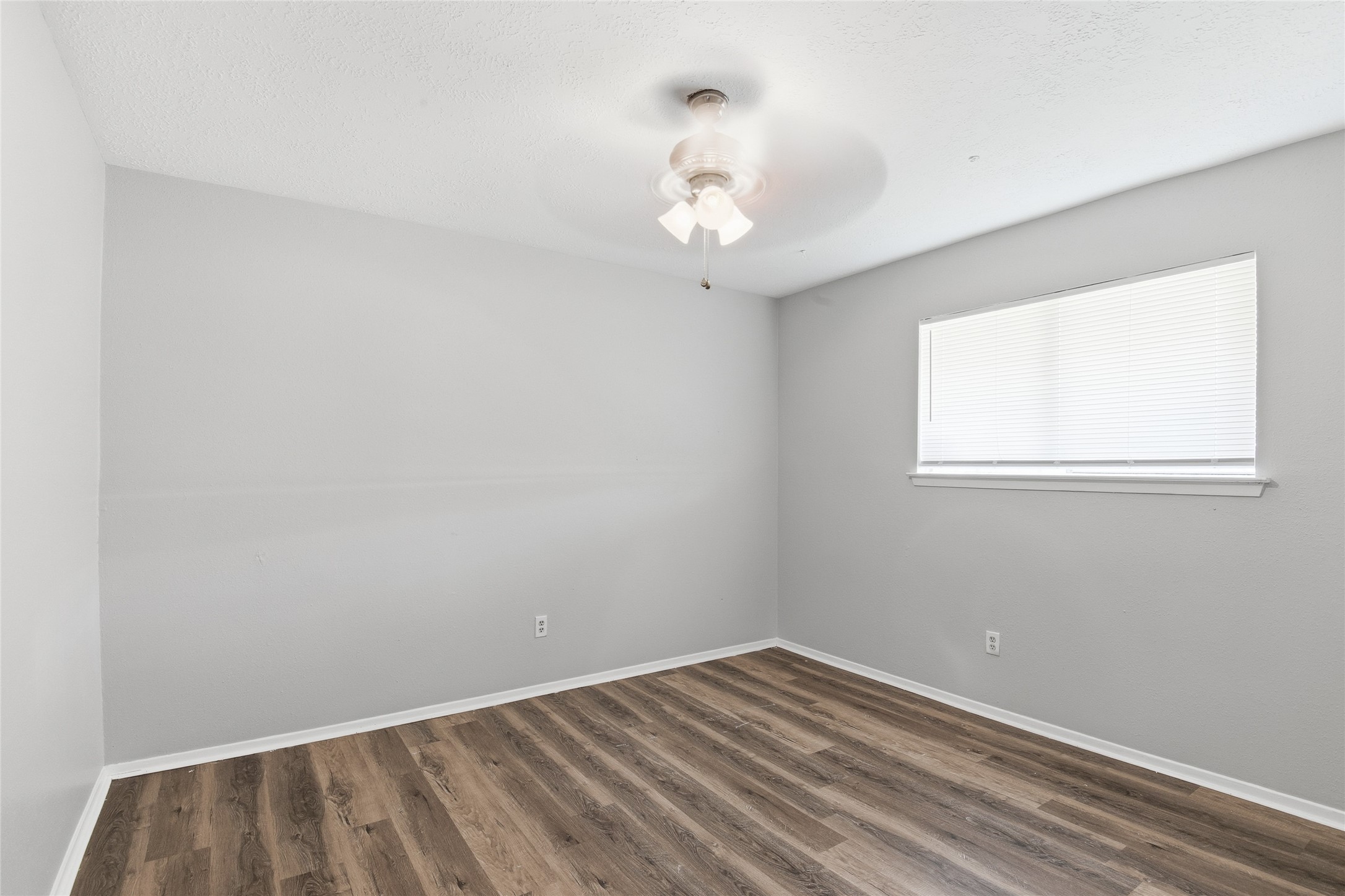 6519 Bridgegate Drive Spring, TX 77373 - Photo 17 of 23 an empty room with a window