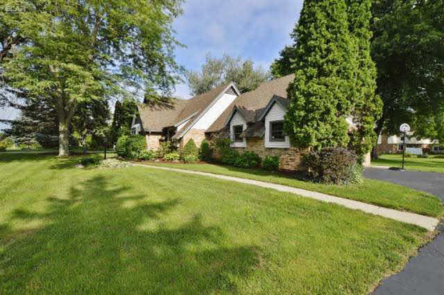5123 Tree Hill Road Grand Blanc, MI 48439 - Photo 3 of 58 21210837-2.JPG