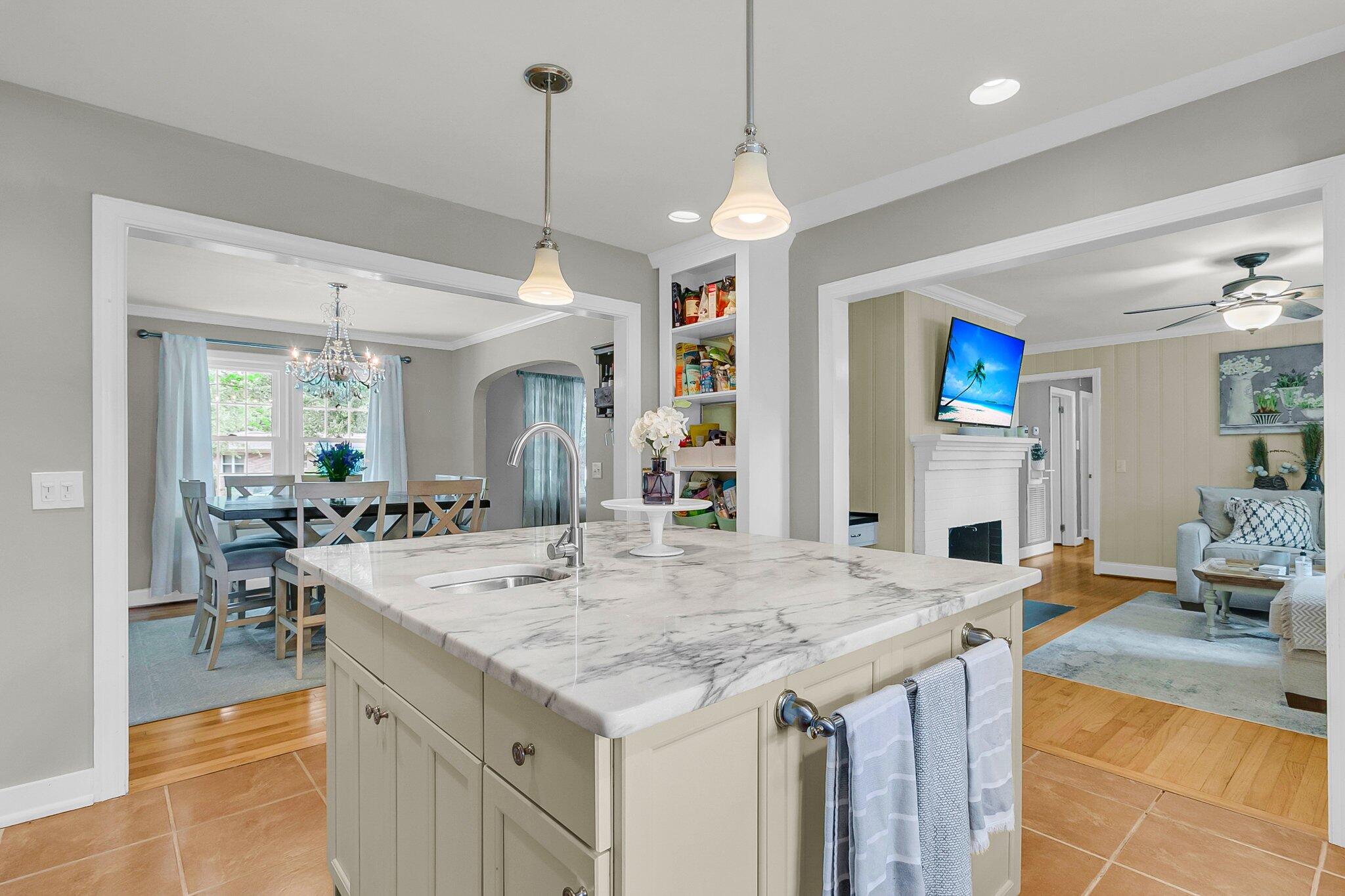 1023 Shelley Road Charleston, SC 29407 - Photo 13 of 30 Perfect entertaining layout