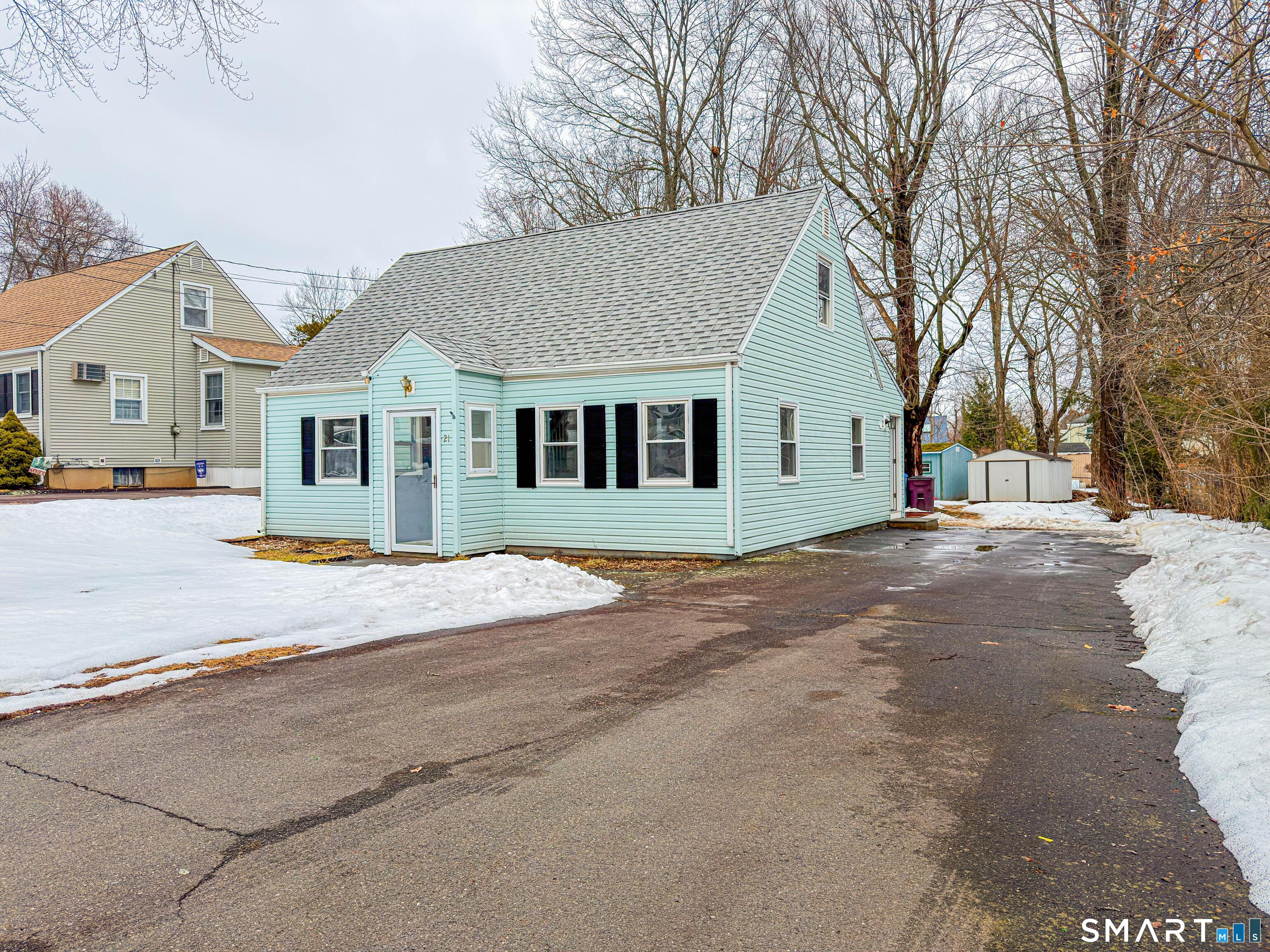 21 Skipper Street New Britain, CT 06053 - Photo 1 of 11