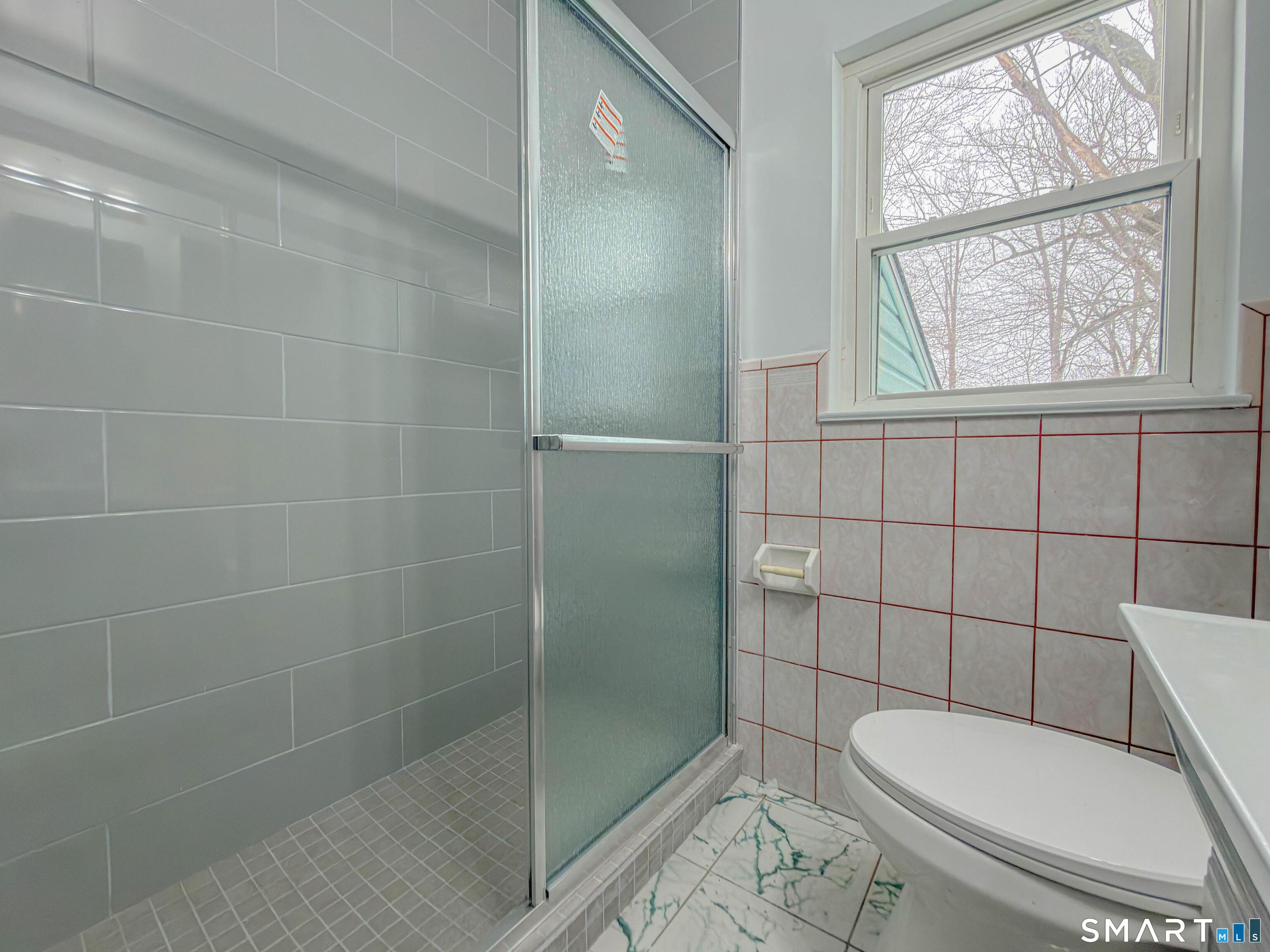 21 Skipper Street New Britain, CT 06053 - Photo 7 of 11