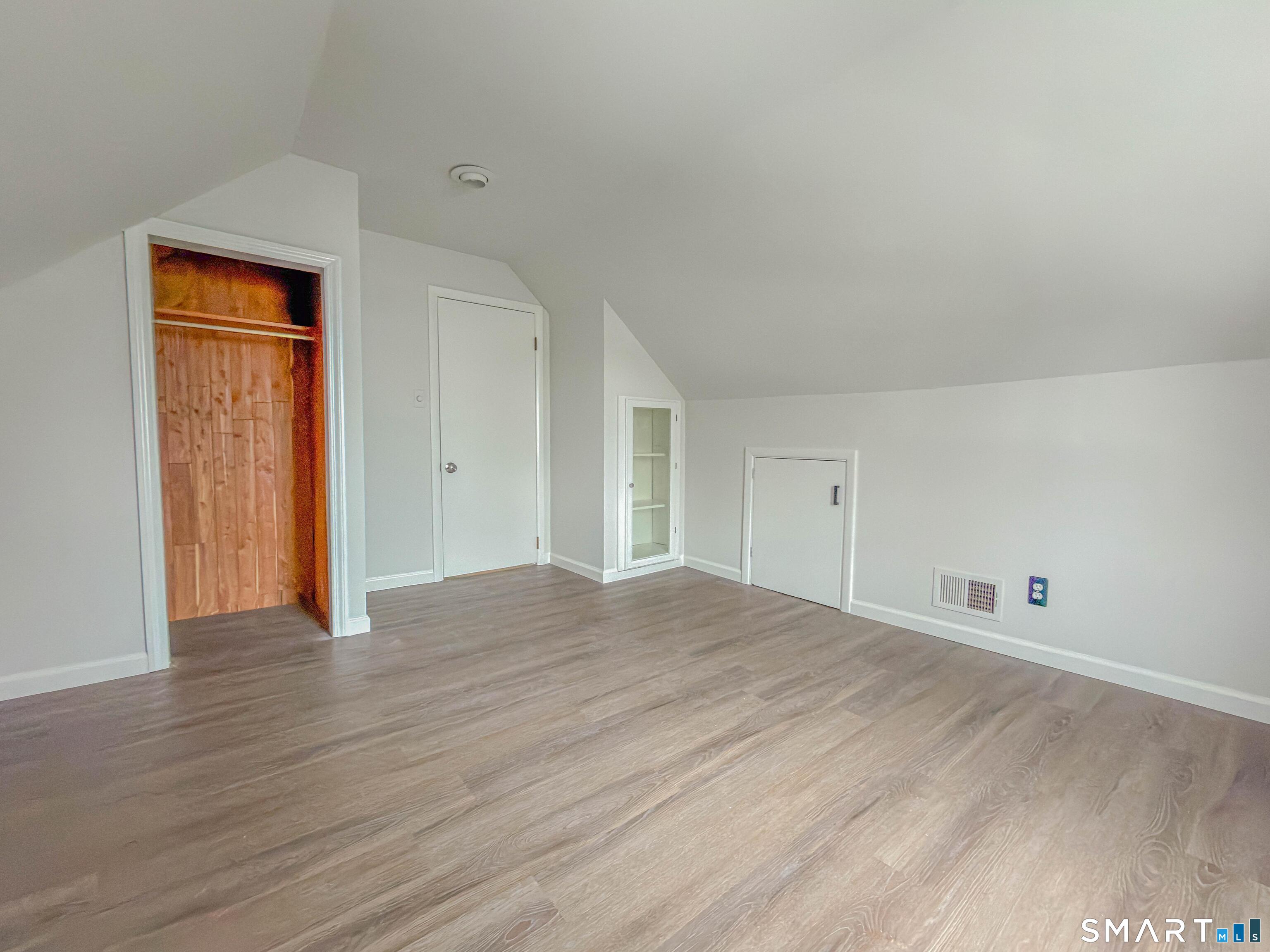 21 Skipper Street New Britain, CT 06053 - Photo 9 of 11