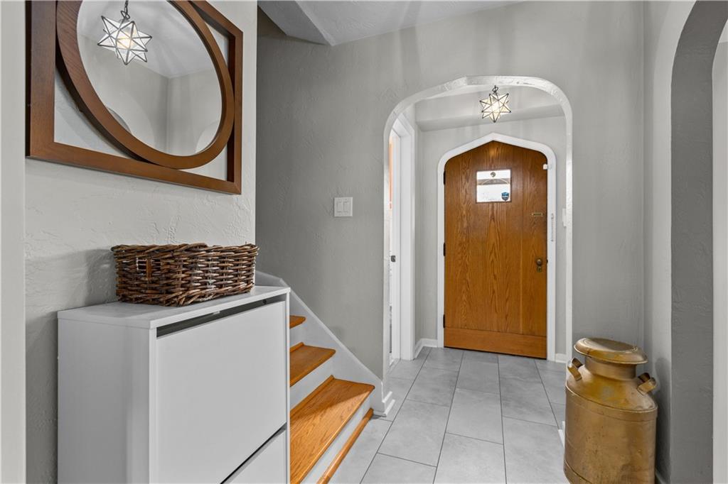 4744 Baptist Road Pittsburgh, PA 15227 - Photo 12 of 25 Gallery Image 12