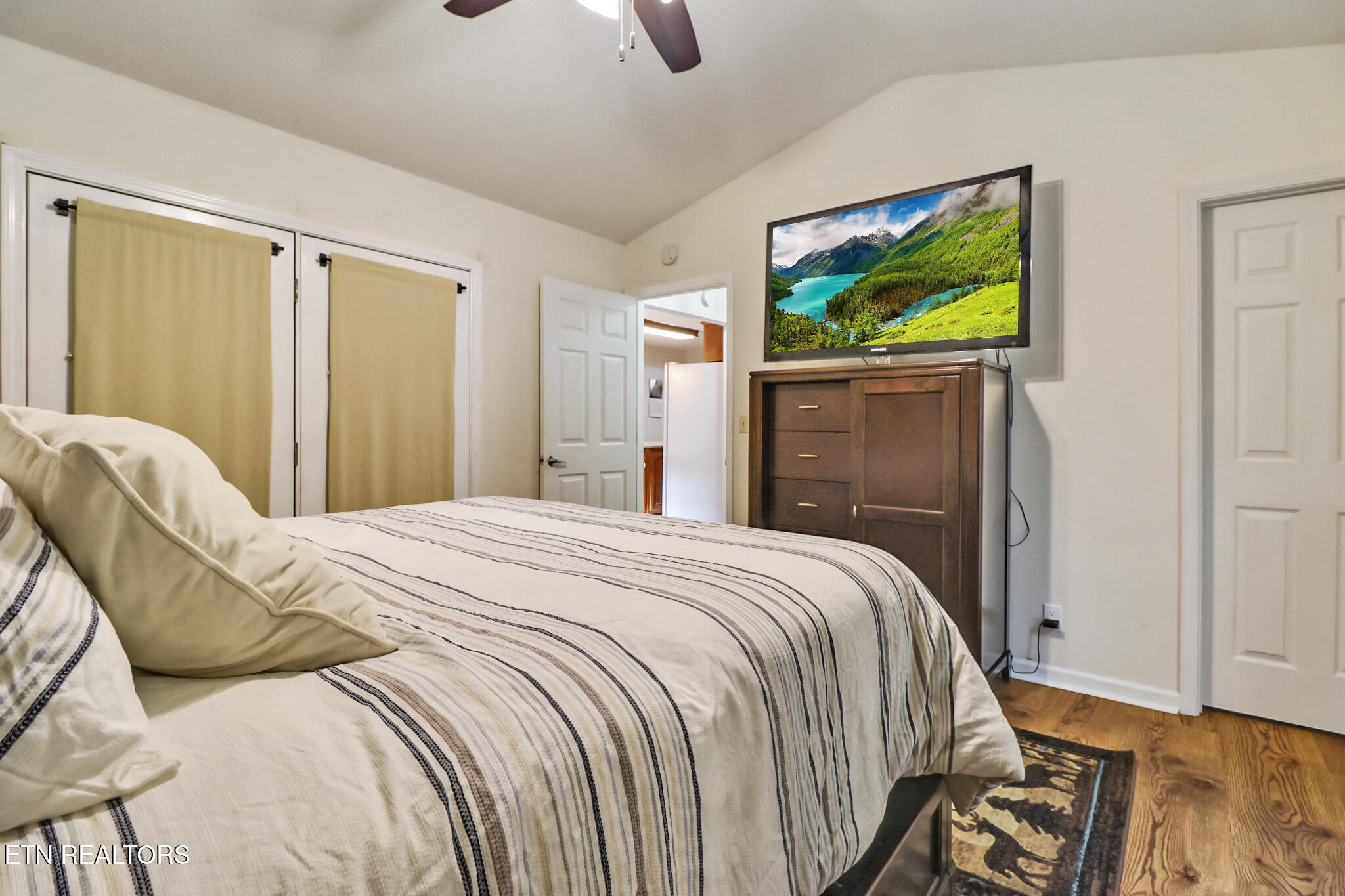 422 Pine Grove Road Crossville, TN 38571 - Photo 17 of 32 if1a9665-if1a9669_optional