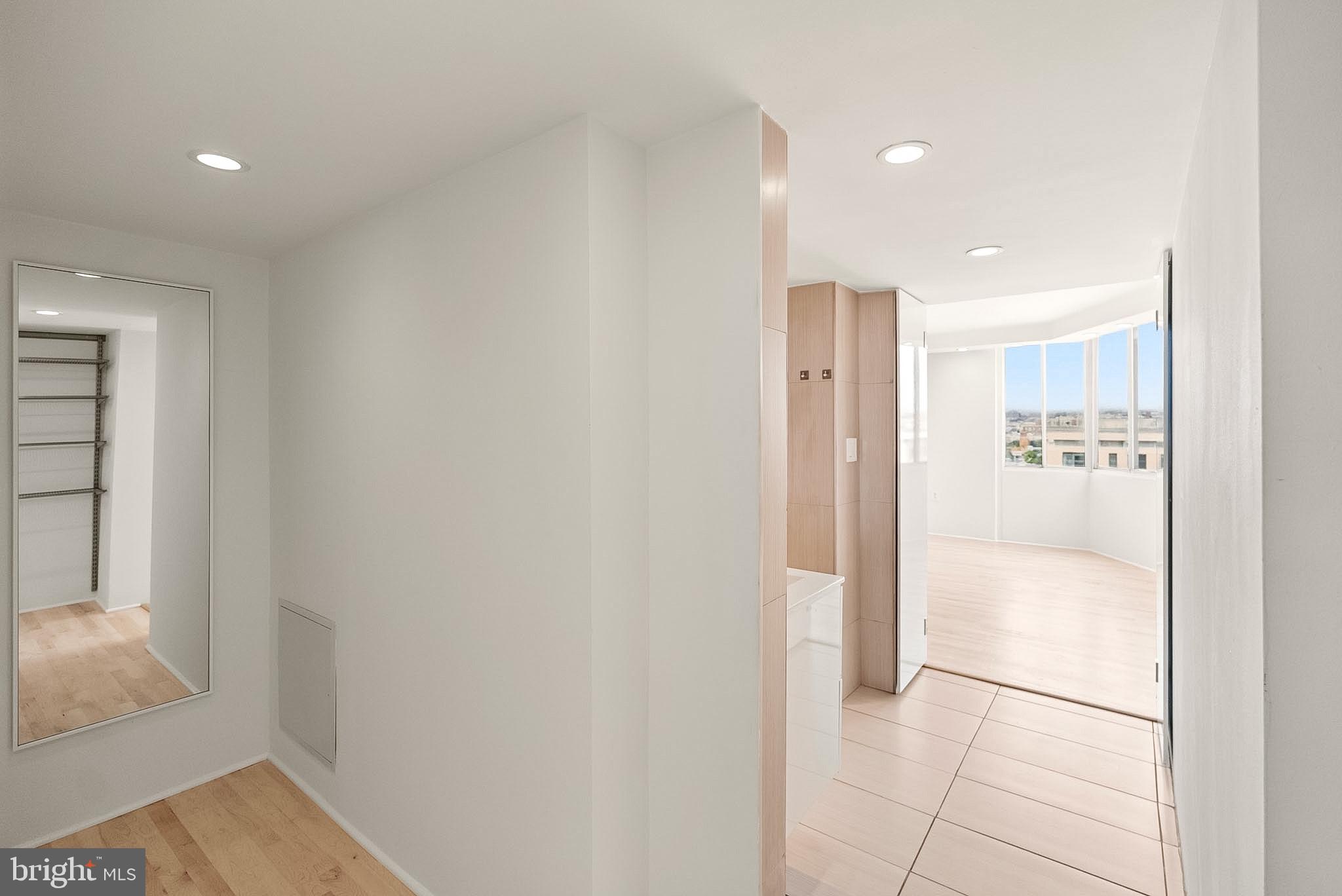 1718 P Street Northwest, Unit 902 Washington, DC 20036 - Photo 30 of 37 Bright and airy entryway awaits you.