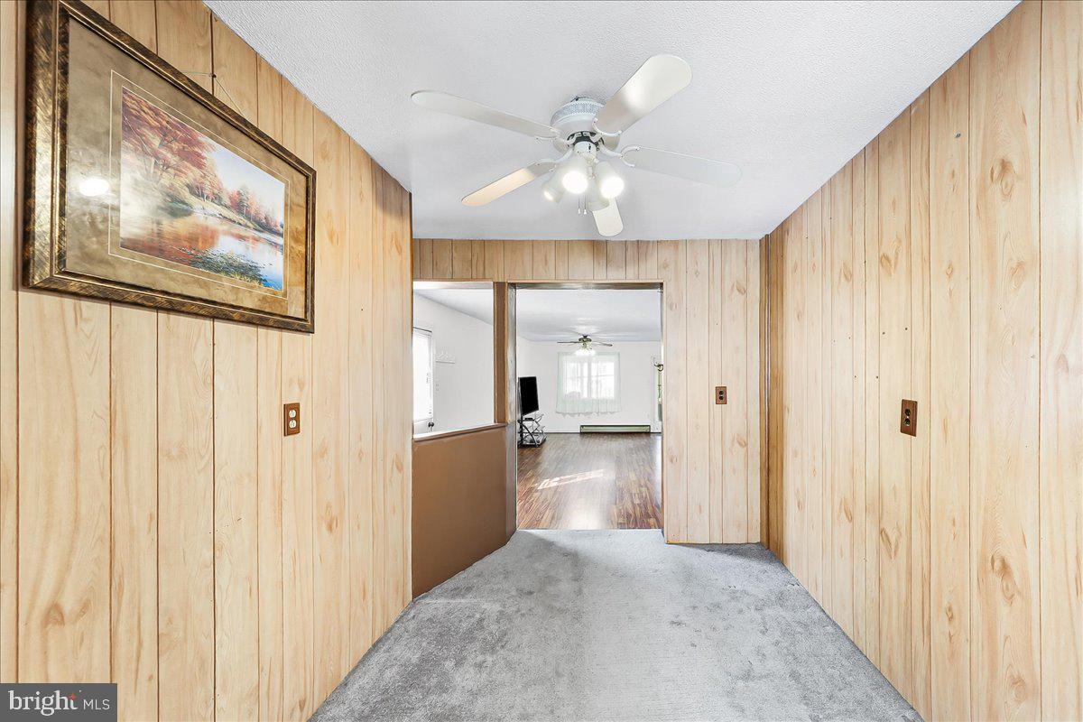 209 Boxwood Road Wilmington, DE 19804 - Photo 3 of 18 Going from Front Room into Living Room