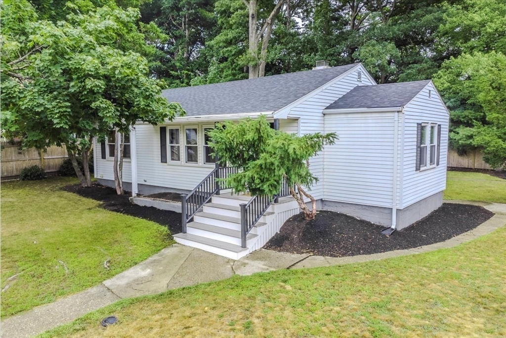 30 Lariviere Road Framingham, MA 01701 - Photo 2 of 23 Gallery Image 2