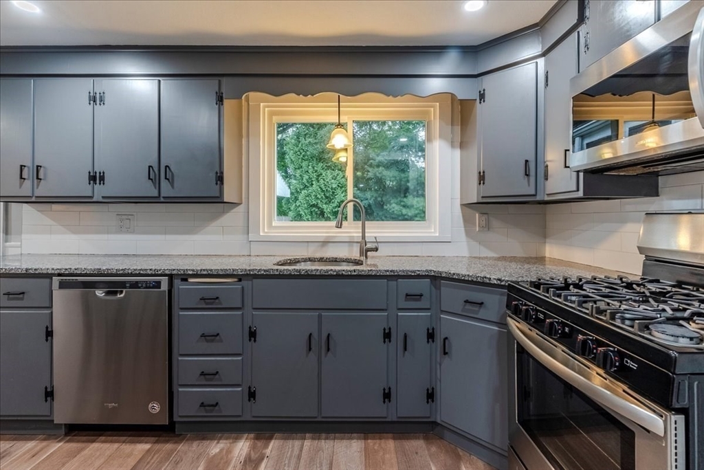 30 Lariviere Road Framingham, MA 01701 - Photo 7 of 23 Gallery Image 7
