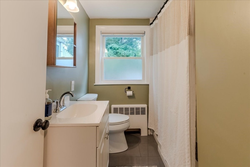 30 Lariviere Road Framingham, MA 01701 - Photo 10 of 23 Gallery Image 10