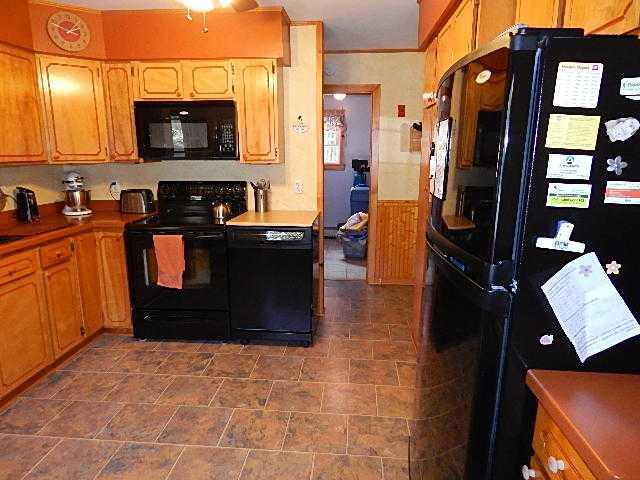30 Bucksmills Road Bucksport, ME 04416 - Photo 15 of 26 Kitchen.