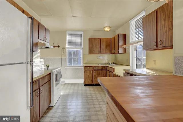 $190,000 | 25 South Market Street, Millerstown, PA 17062