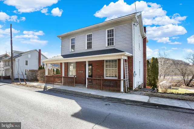 $190,000 | 25 South Market Street, Millerstown, PA 17062