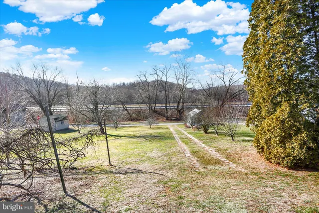 $190,000 | 25 South Market Street, Millerstown, PA 17062