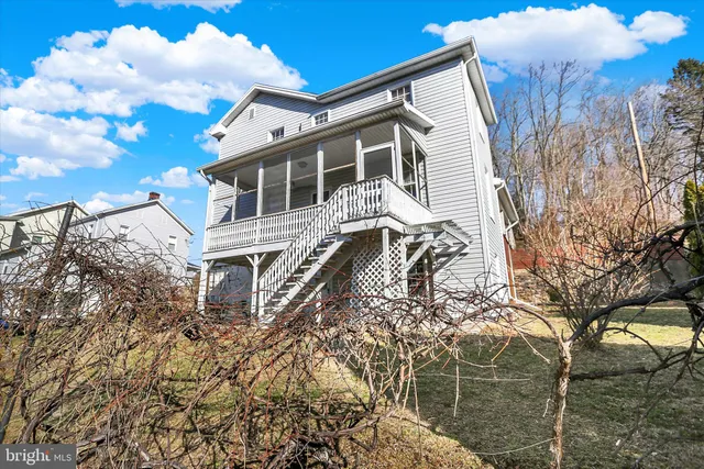 $190,000 | 25 South Market Street, Millerstown, PA 17062