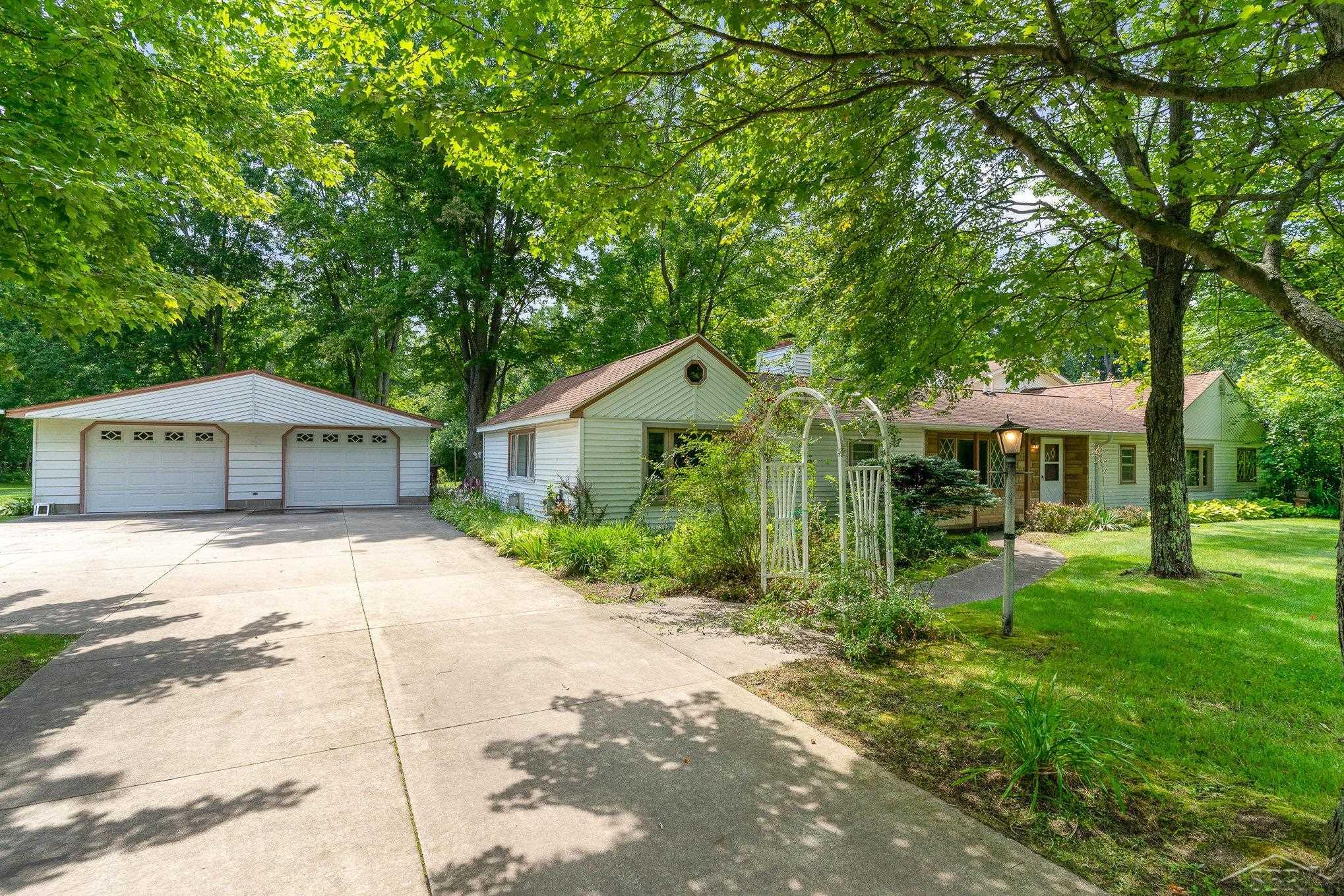 3636 East Monroe Road Midland, MI 48642 - Photo 1 of 25 50117906.JPG