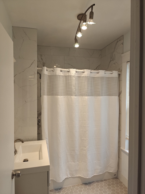 452 Osborn Street, Unit 3 Fall River, MA 02724 - Photo 19 of 20