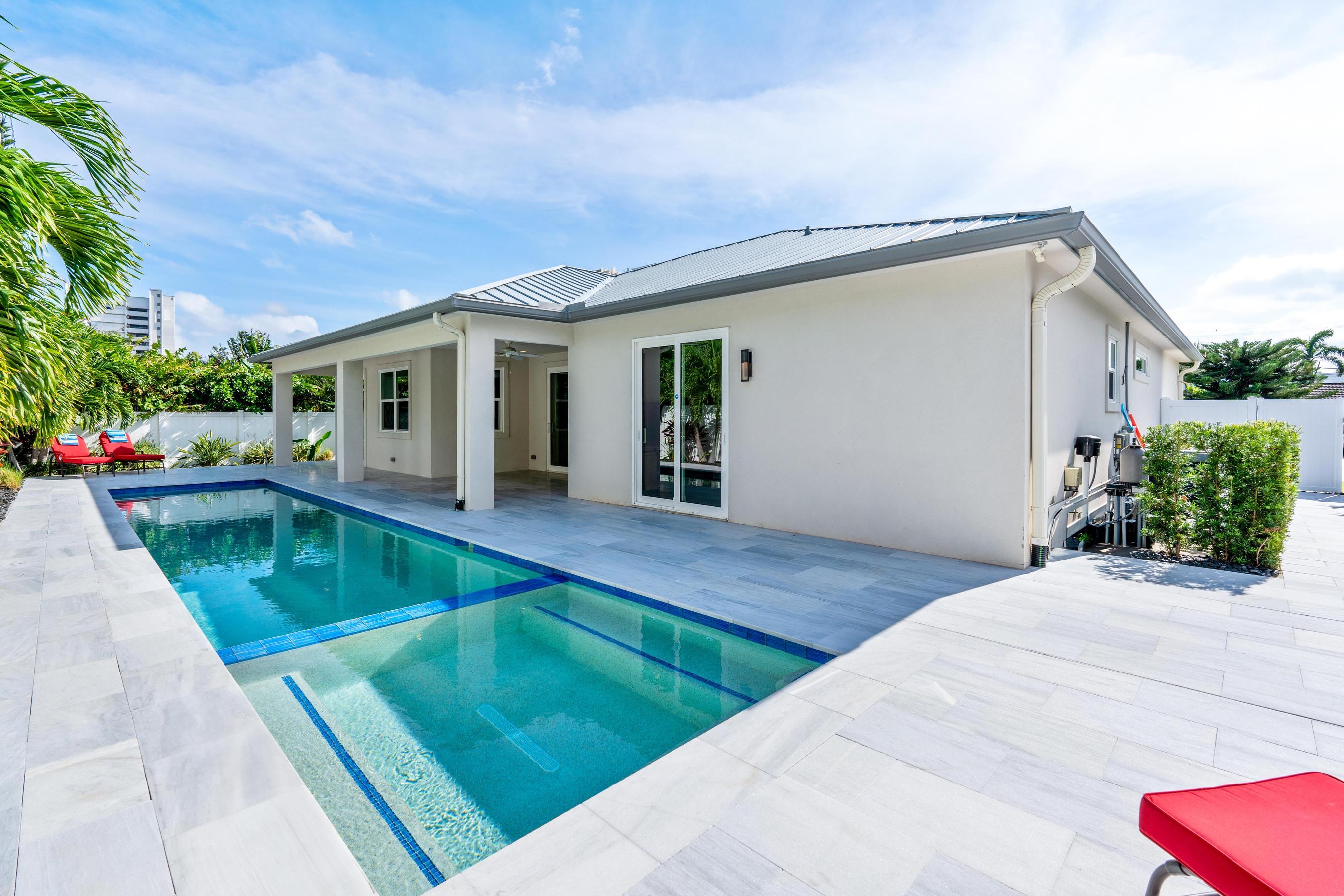 1270 Singer Drive Riviera Beach, FL 33404 - Photo 8 of 29 A7402770