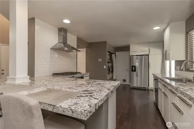 $599,999 | 9002 65th Avenue East, Puyallup, WA 98371