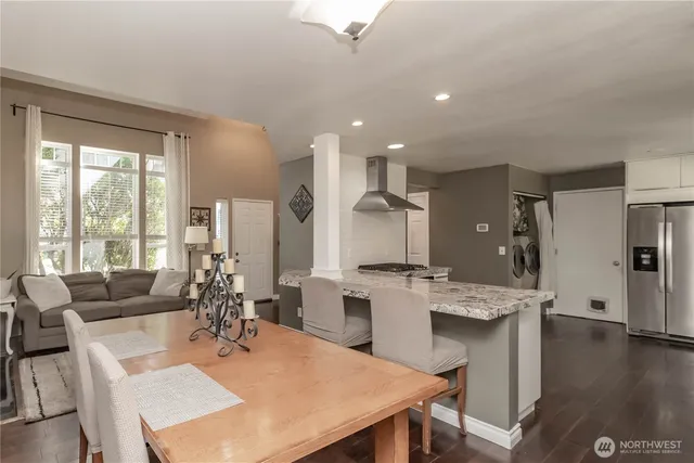 $599,999 | 9002 65th Avenue East, Puyallup, WA 98371