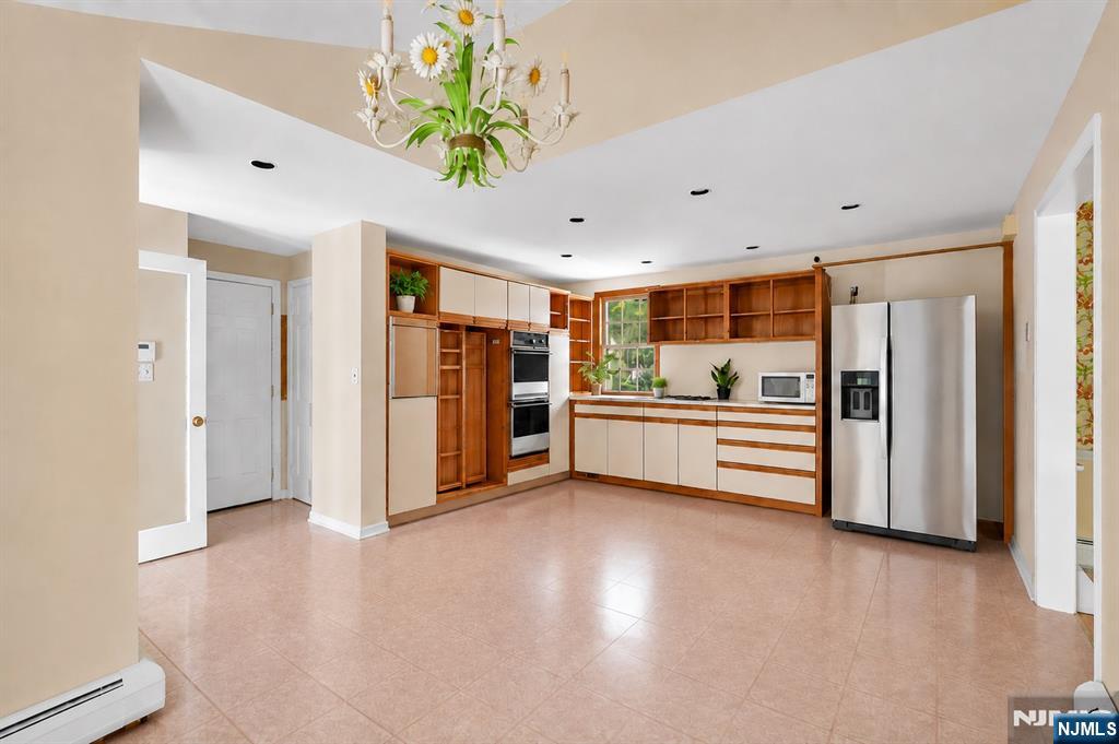 3 Orchard Road Butler, NJ 07405 - Photo 6 of 50 Gallery Image 6