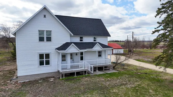 $499,900 | 6944 Pleasant View Road, Greenleaf, WI 54126