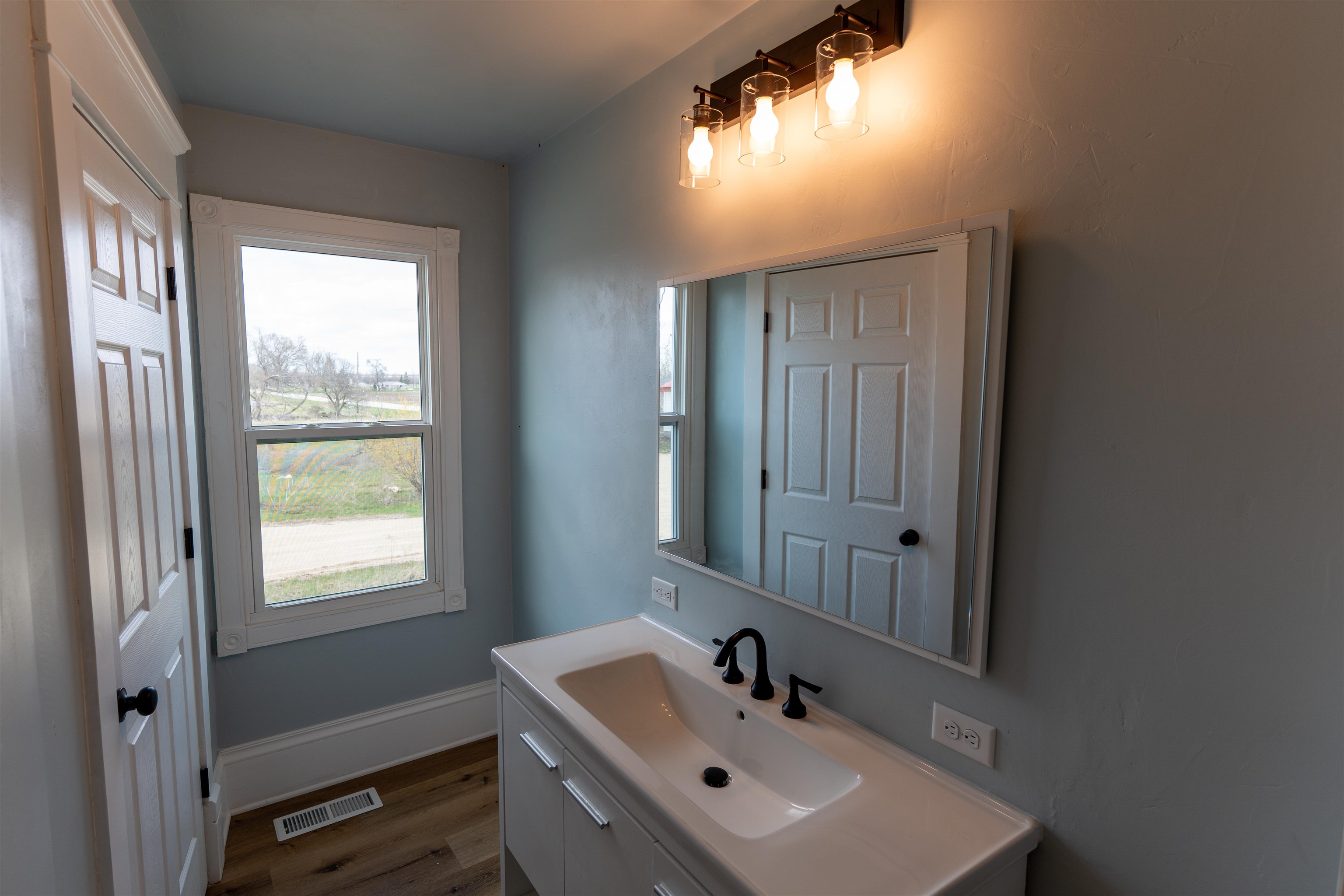 6944 Pleasant View Road Greenleaf, WI 54126 - Photo 5 of 9