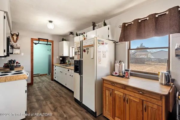 $399,000 | 456 South Lincoln Avenue, Pinedale, WY 82941