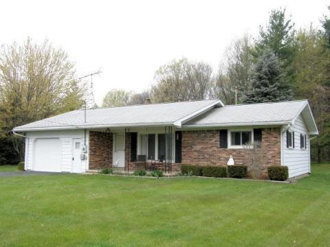 17756 Sharon Road Chesaning, MI 48616 - Photo 1 of 11 20166714.JPG