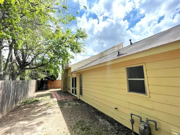 $1,860 | 13406 Meisterwood Drive, Houston, TX 77065
