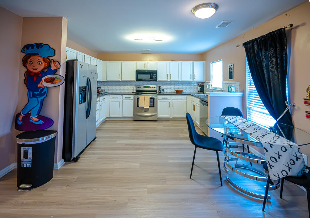 1100 Deerberry Road Hanahan, SC 29445 - Photo 12 of 44 Kitchen