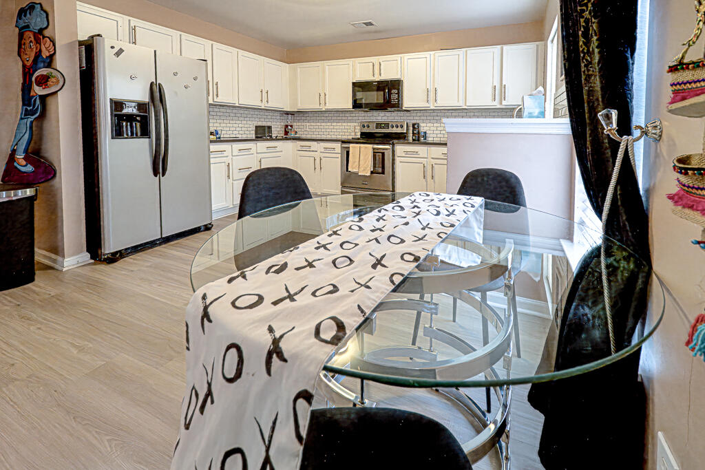 1100 Deerberry Road Hanahan, SC 29445 - Photo 8 of 44 Kitchen