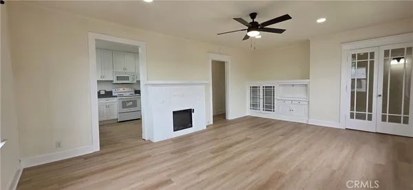 $2,500 | 2838 East 4th Street, Long Beach, CA 90814