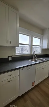 $2,500 | 2838 East 4th Street, Long Beach, CA 90814